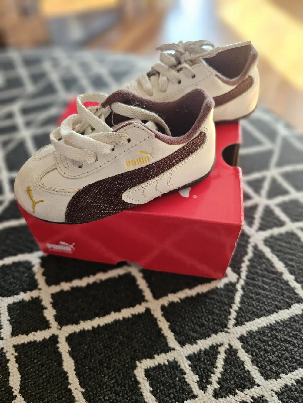 Puma Speed Cat Infant Sneakers Whisper White Brown Yellow Size 5C - Picture 3 of 6